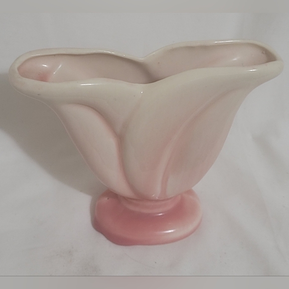 Vintage Mid Century Modern Pink Ceramic Tulip Vase Planter - Picture 5 of 12